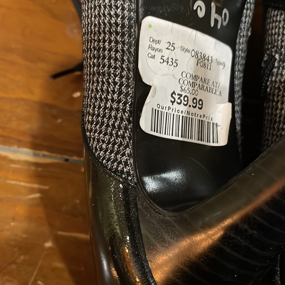 Impo spectator heels (sz 7) - Picture 5 of 12